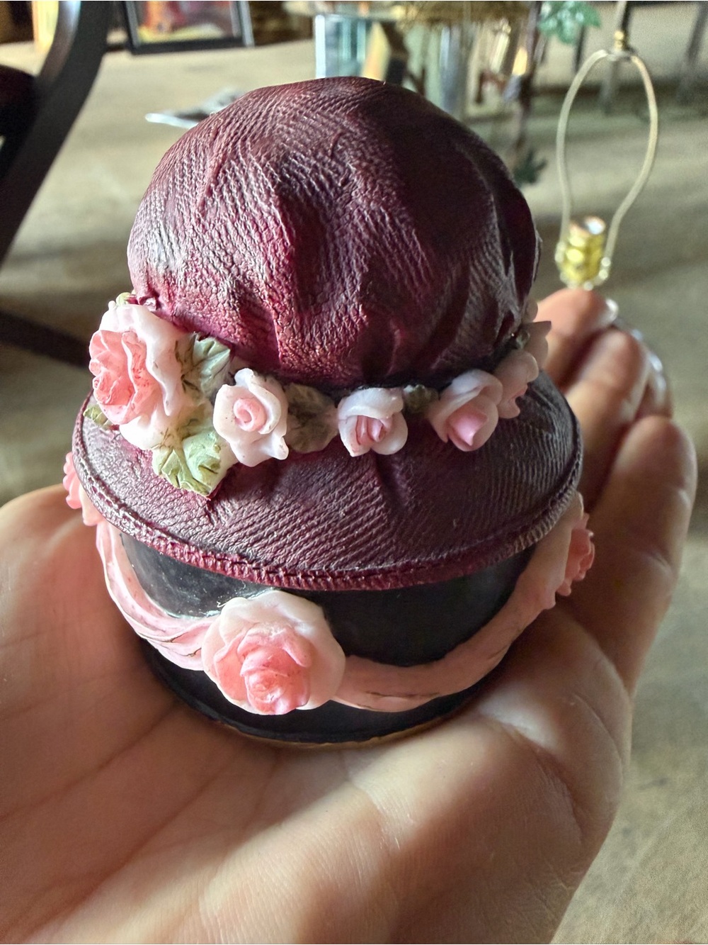 DEZI Burgundy Hat-Shaped Trinket Box with Pink Rose Trim
